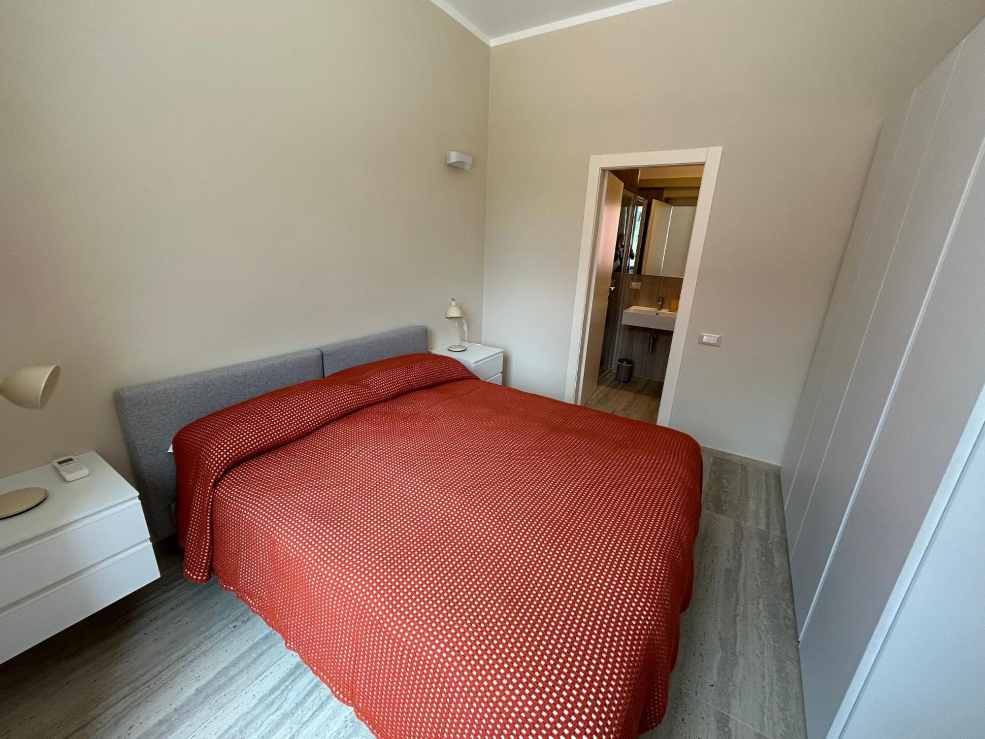 Miramare Apartments&Suites La Spezia Szoba fotó